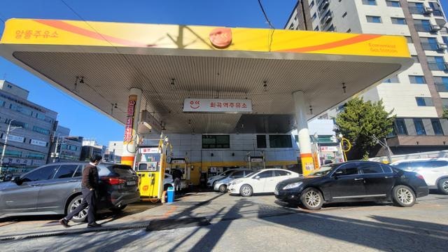 알뜰주유소 정책, 전환을 고민할 때 [기고]