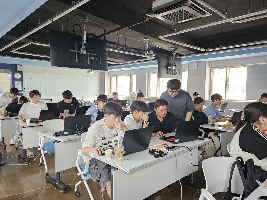 충북대, ‘가상환경 기반 자율주행 We-Bot 교육’ 진행